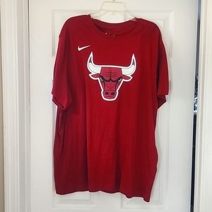 Men's basketball Nike t-shirt.